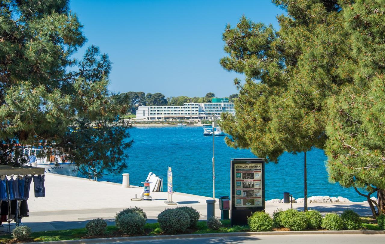 Apartment Riva Пореч Екстер'єр фото