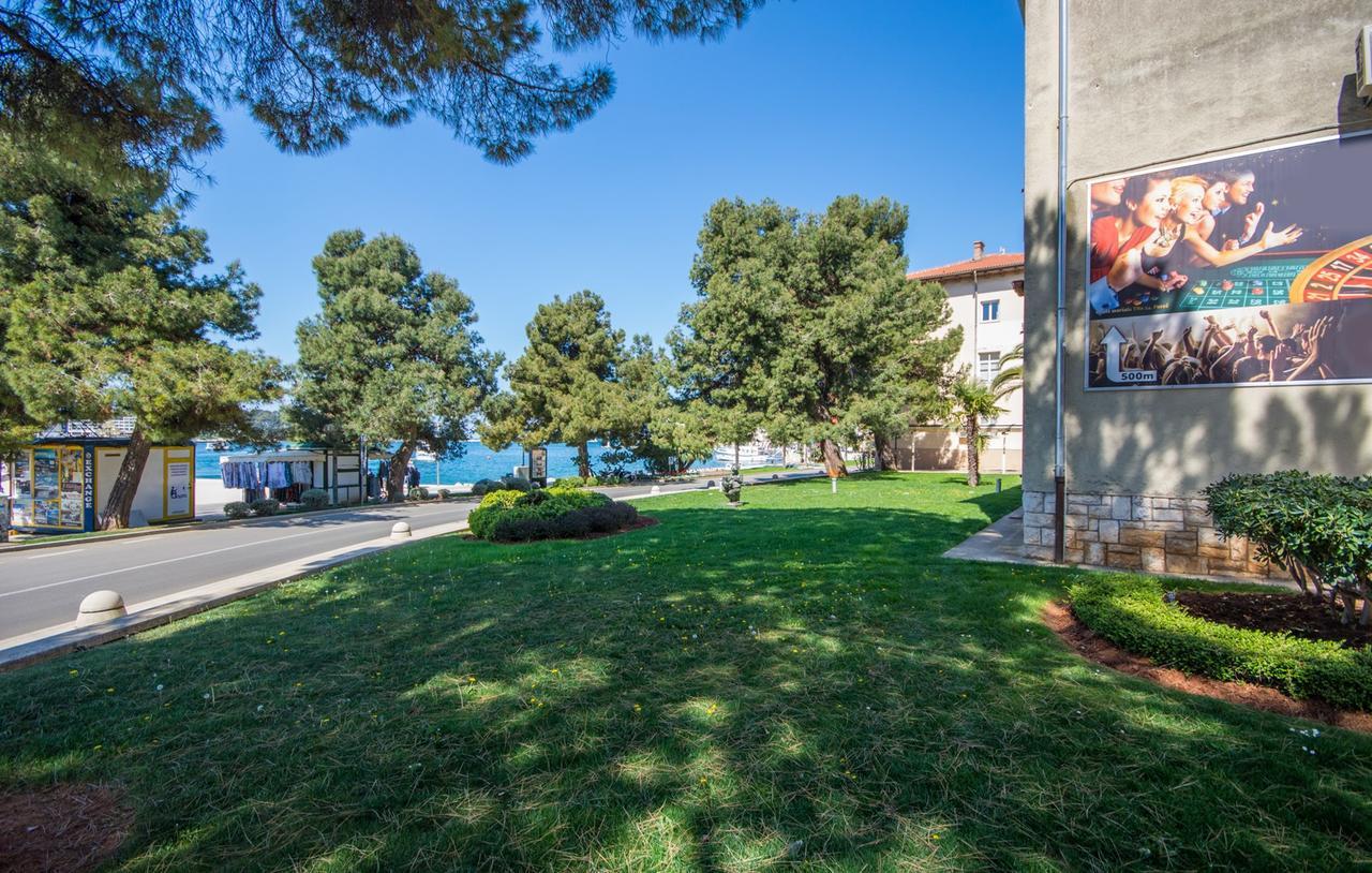 Apartment Riva Пореч Екстер'єр фото