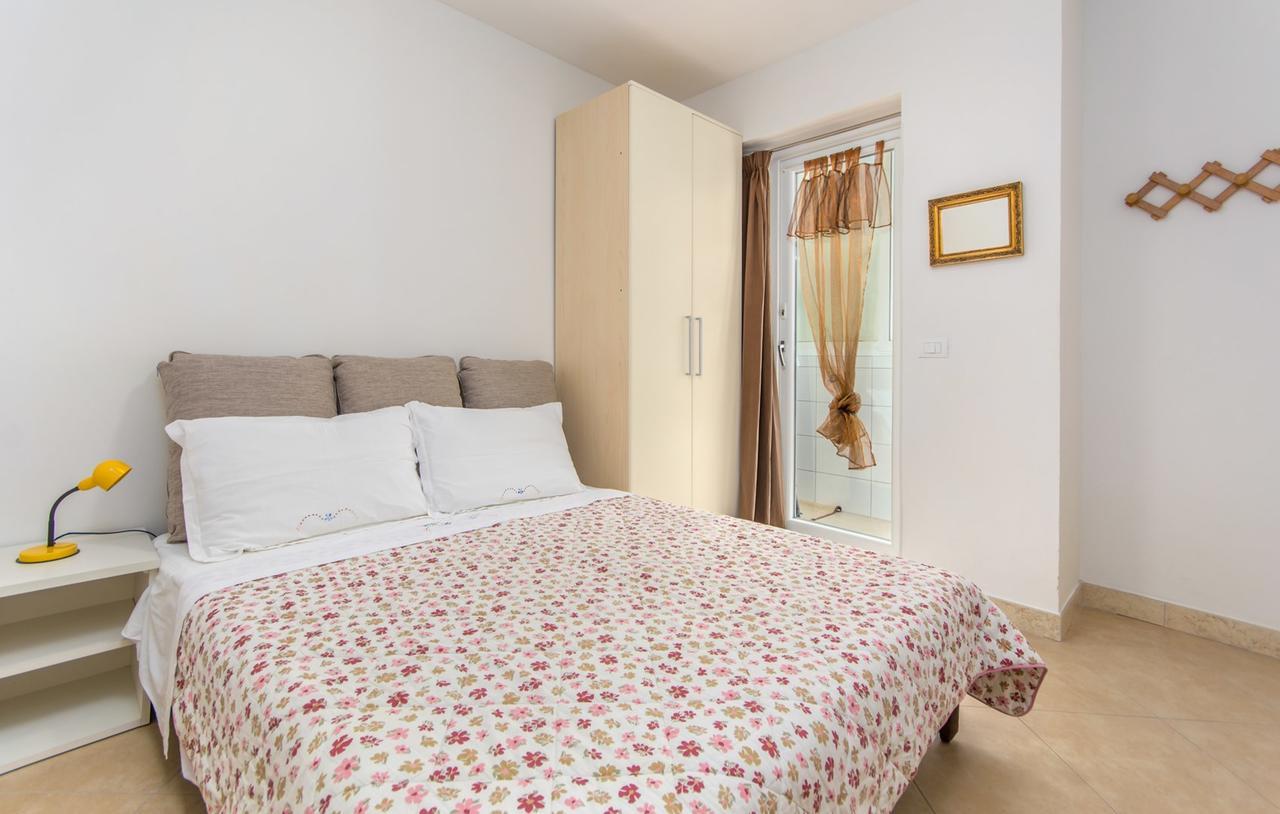 Apartment Riva Пореч Екстер'єр фото