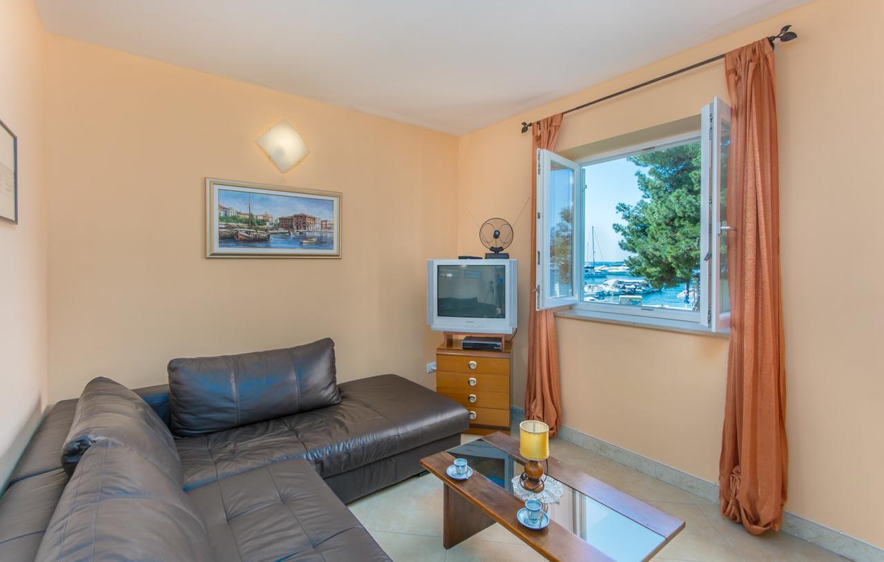 Apartment Riva Пореч Екстер'єр фото
